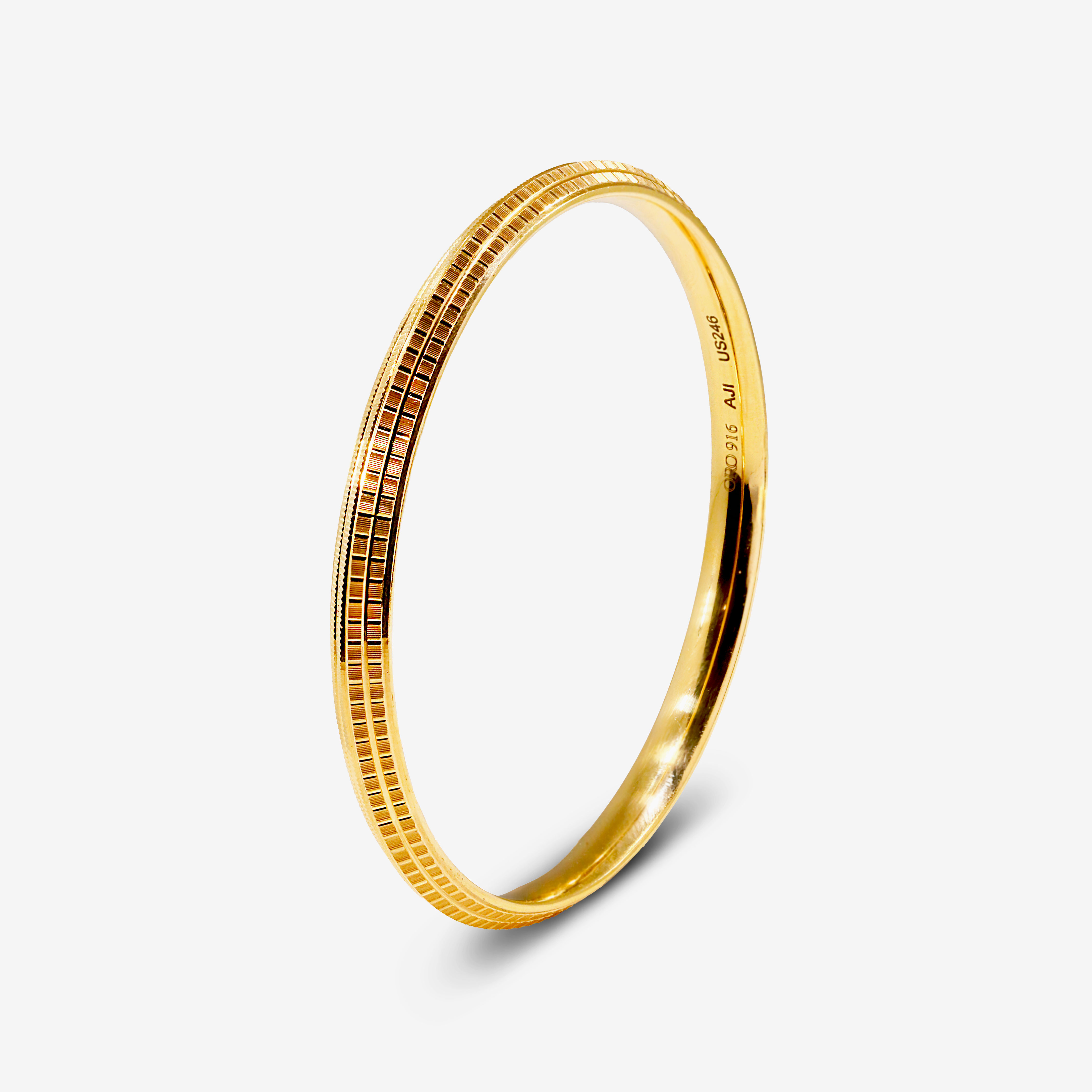 Buy Patterned Axis Gold Kada (DS13M0007059) Online from Joyalukkas