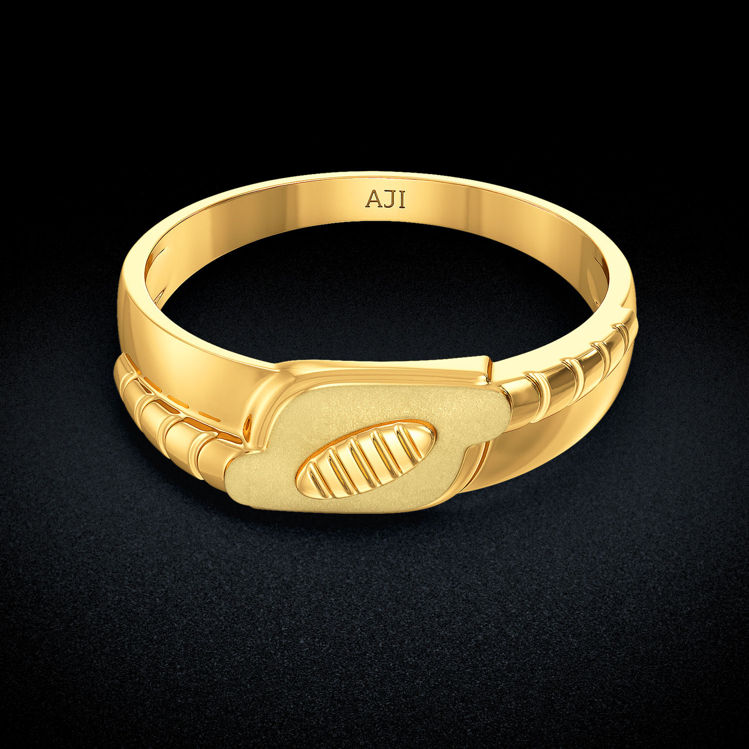 Mesmerizing Stylish Gold Ring image