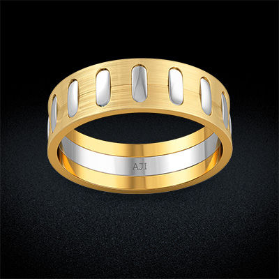 Flashy Argent Sequence Mens Gold Ring alternate view 2