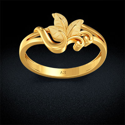 Leafy Gold Ring alternate view 2
