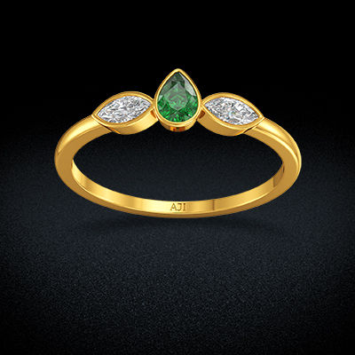 Gorgeous Gold Womens Ring alternate view 2