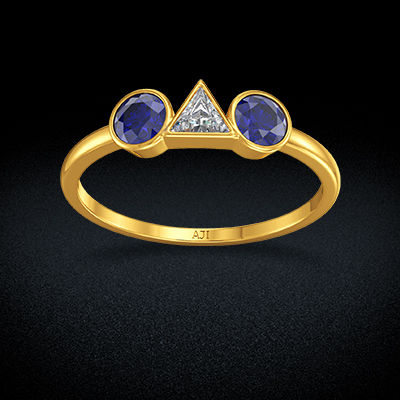 Attractive Gold Womens Ring alternate view 2