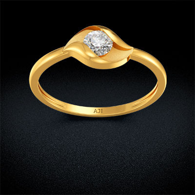 Leaf Women Gold Ring alternate view 2