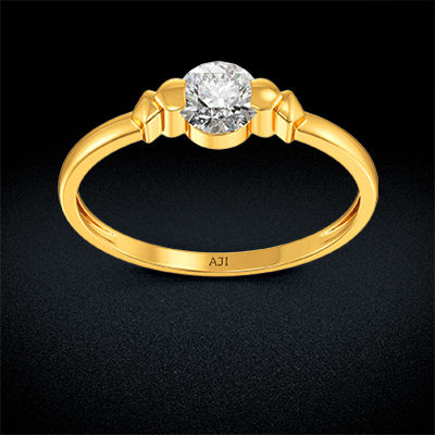Solo pebble Women Gold Ring alternate view 2