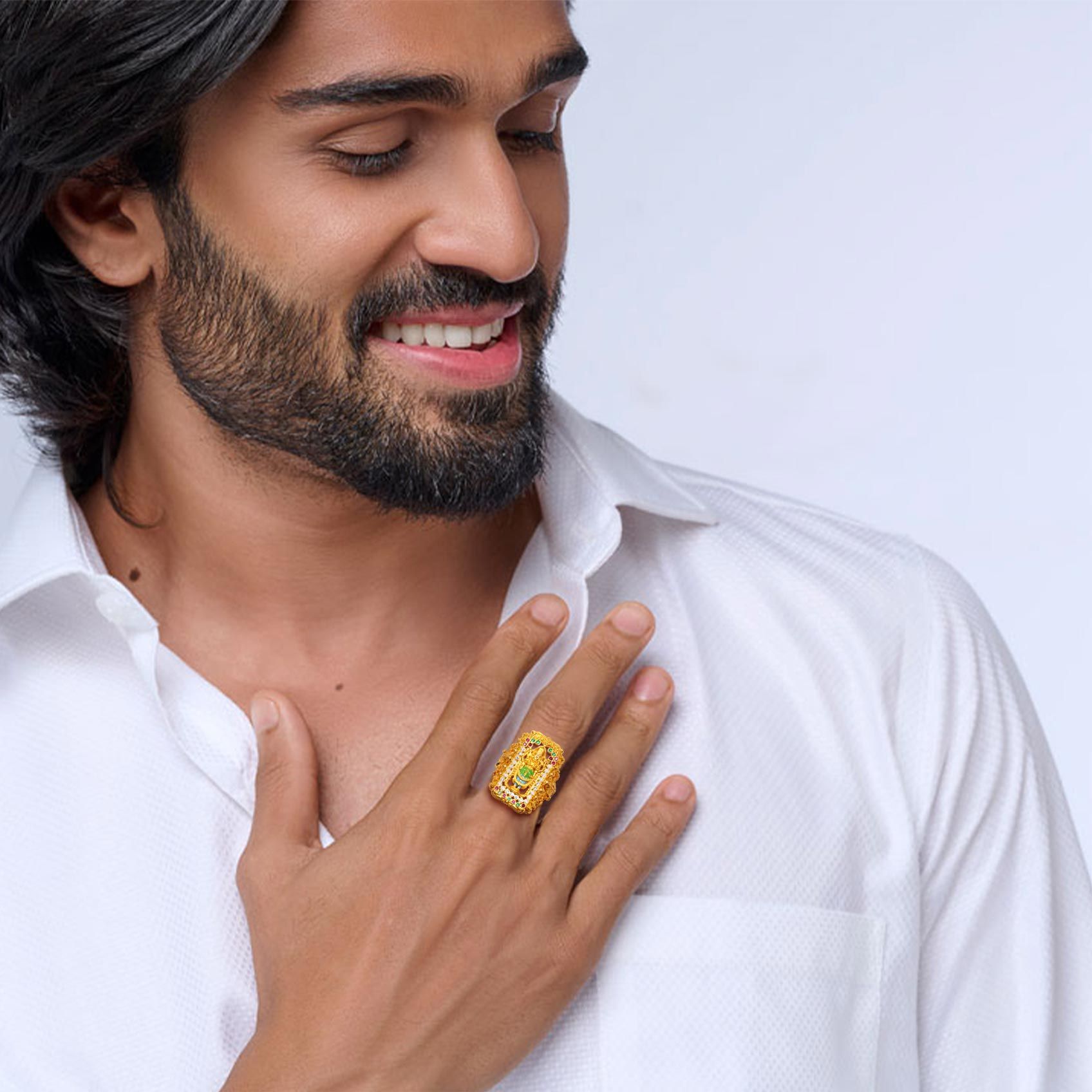 Vishwaroop Splendor Gold Ring image