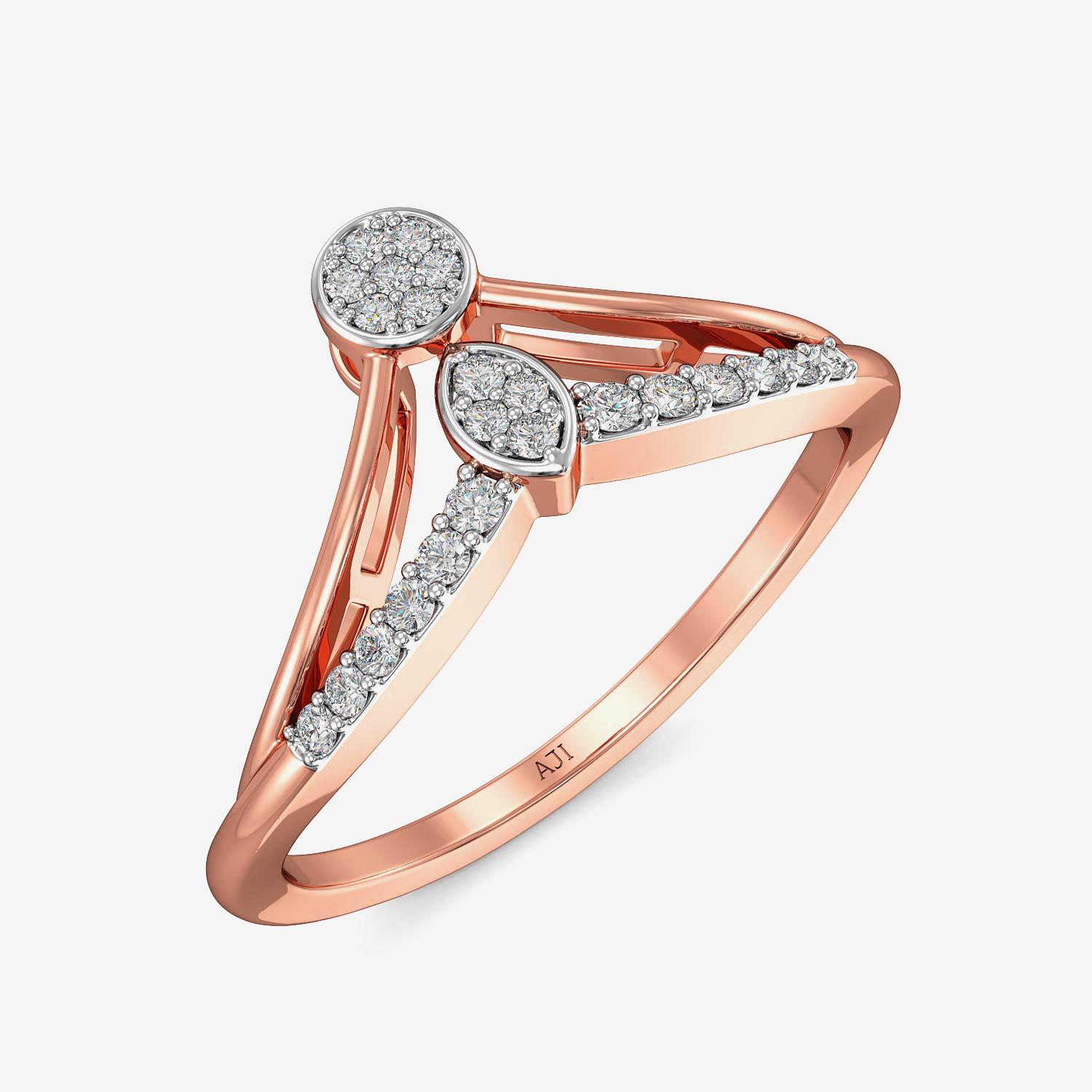 Split Artistic Gleaming Diamond Ring