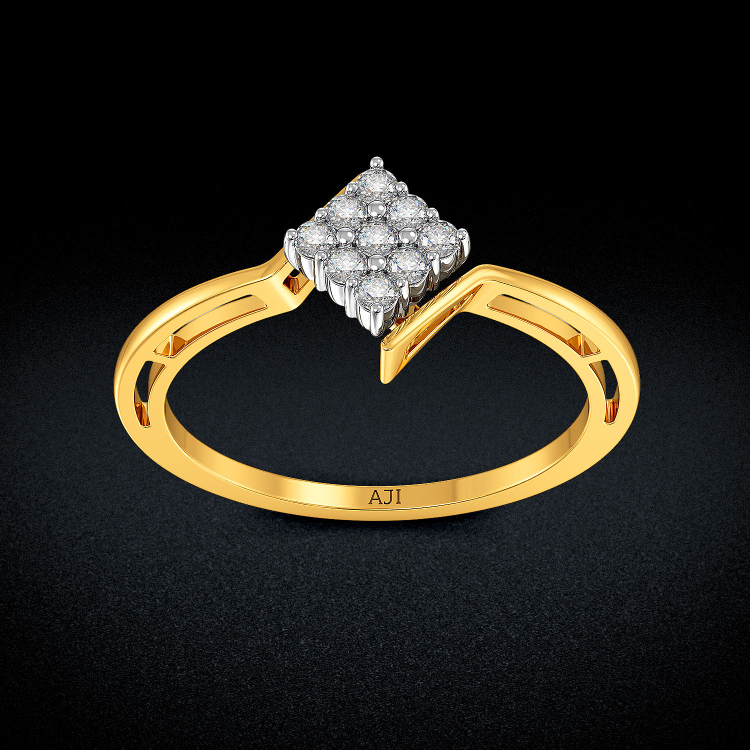Kite-shaped Shiny Diamond Ring image