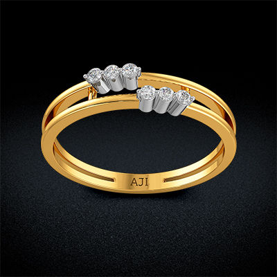 Split Center Diamond Ring alternate view 2