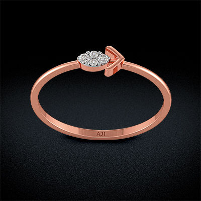 Oval Arrow Diamond Ring alternate view 2