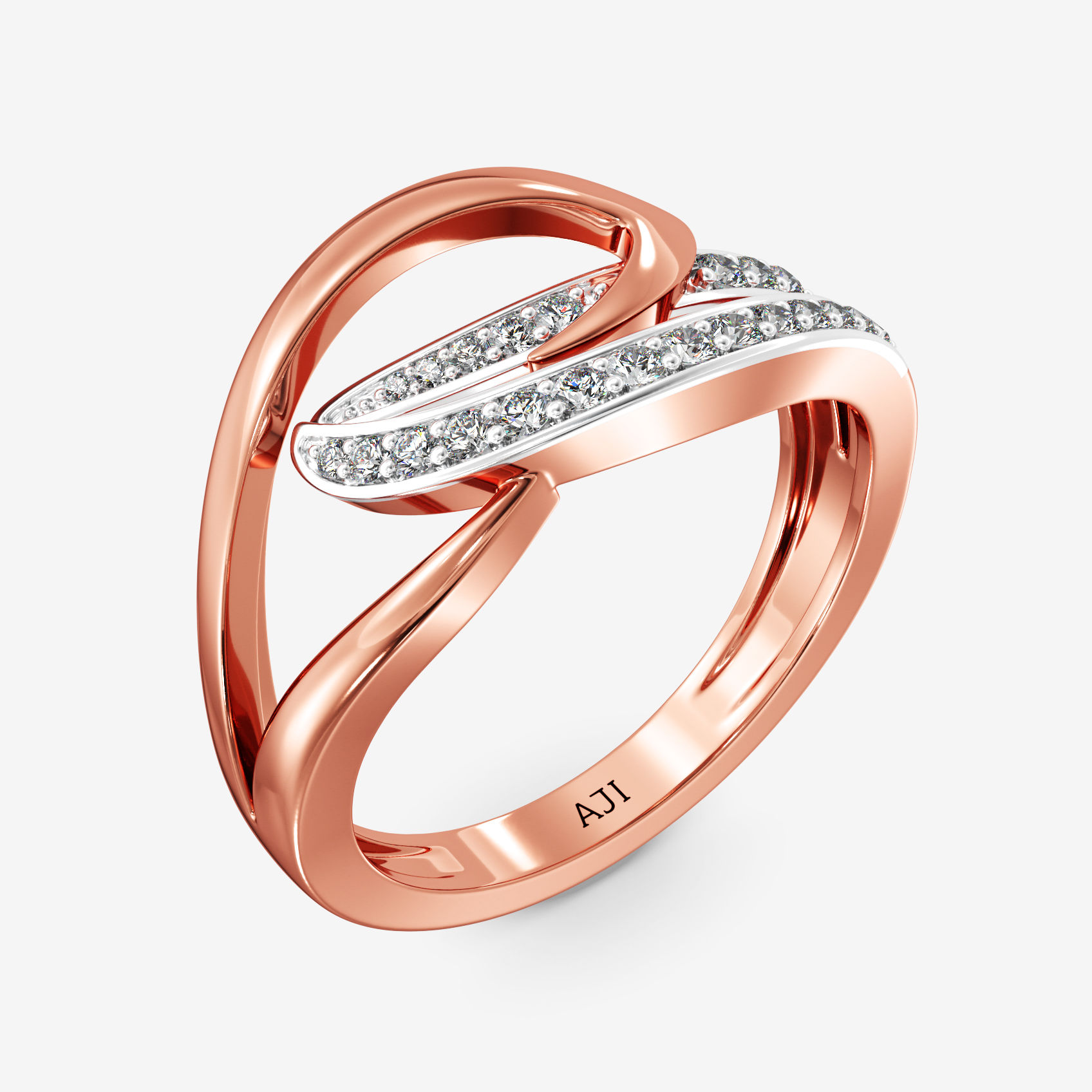 Lustrous Women Diamond Ring