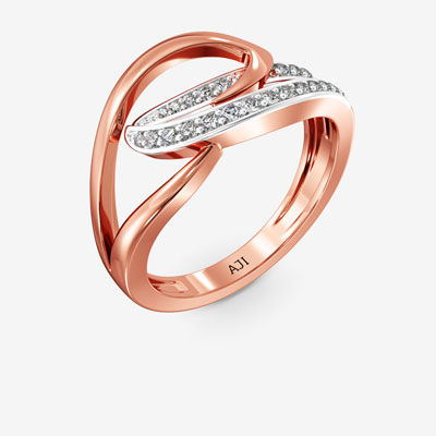 Lustrous Women Diamond Ring alternate view 1