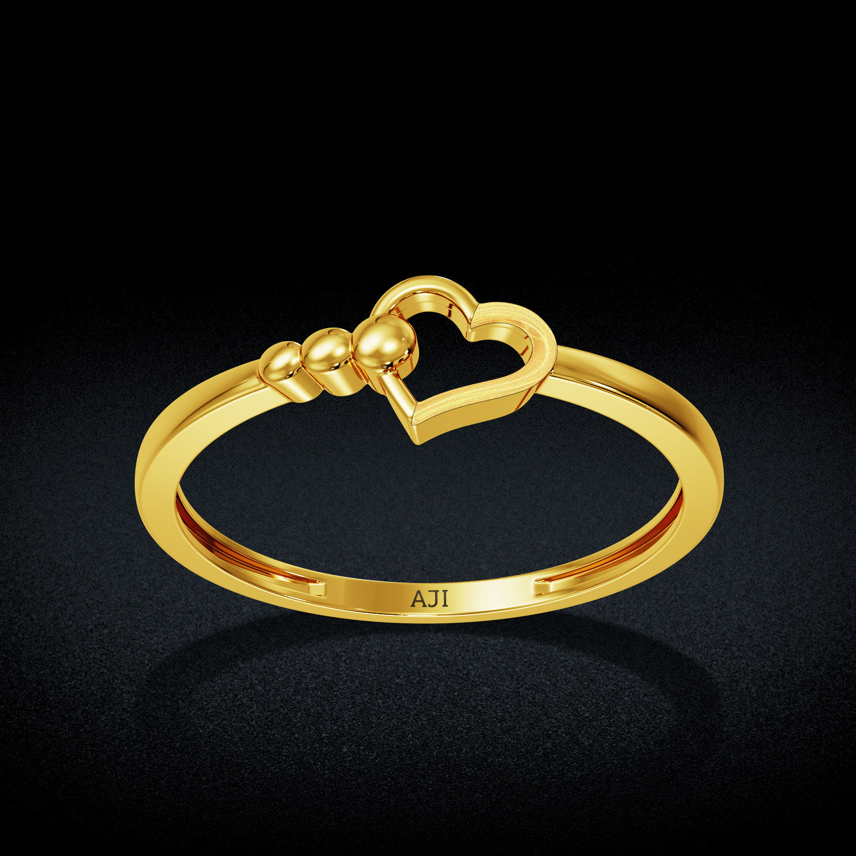Heart Motif Gold Ring image