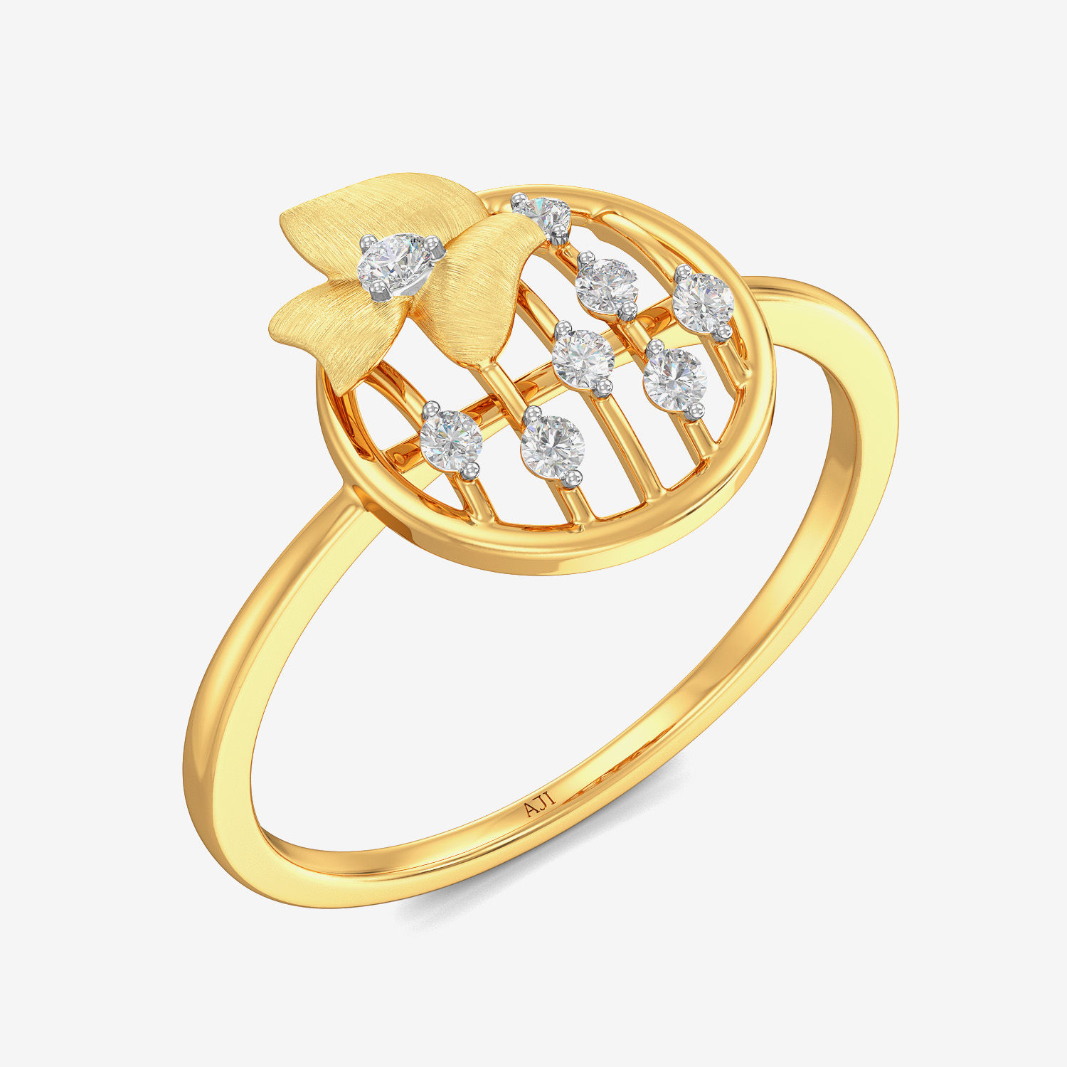 Round Floral Exquisite Diamond Ring