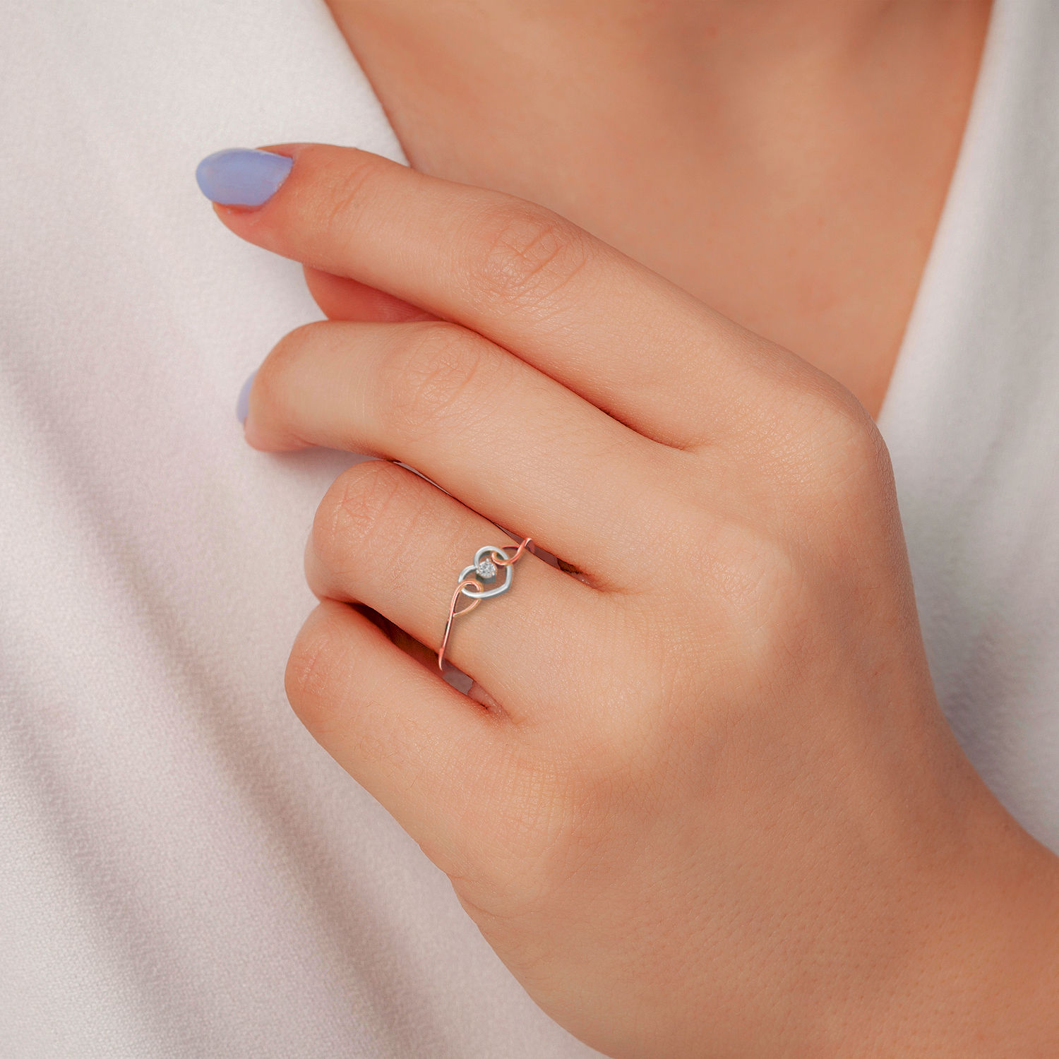 Rose-gold Bold Heart Diamond Ring image