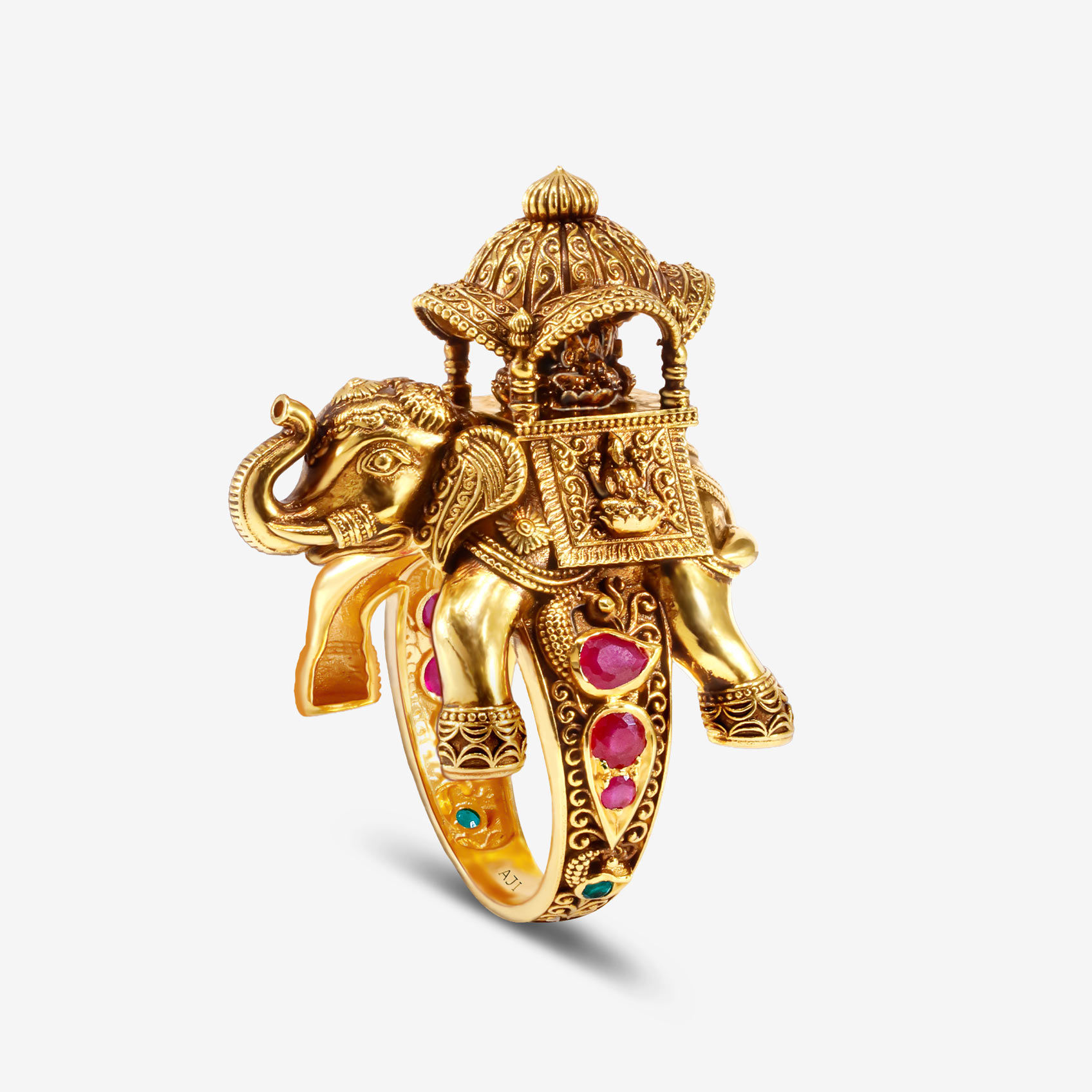 Lakshmi Heritage Ratha Gold Mens Ring