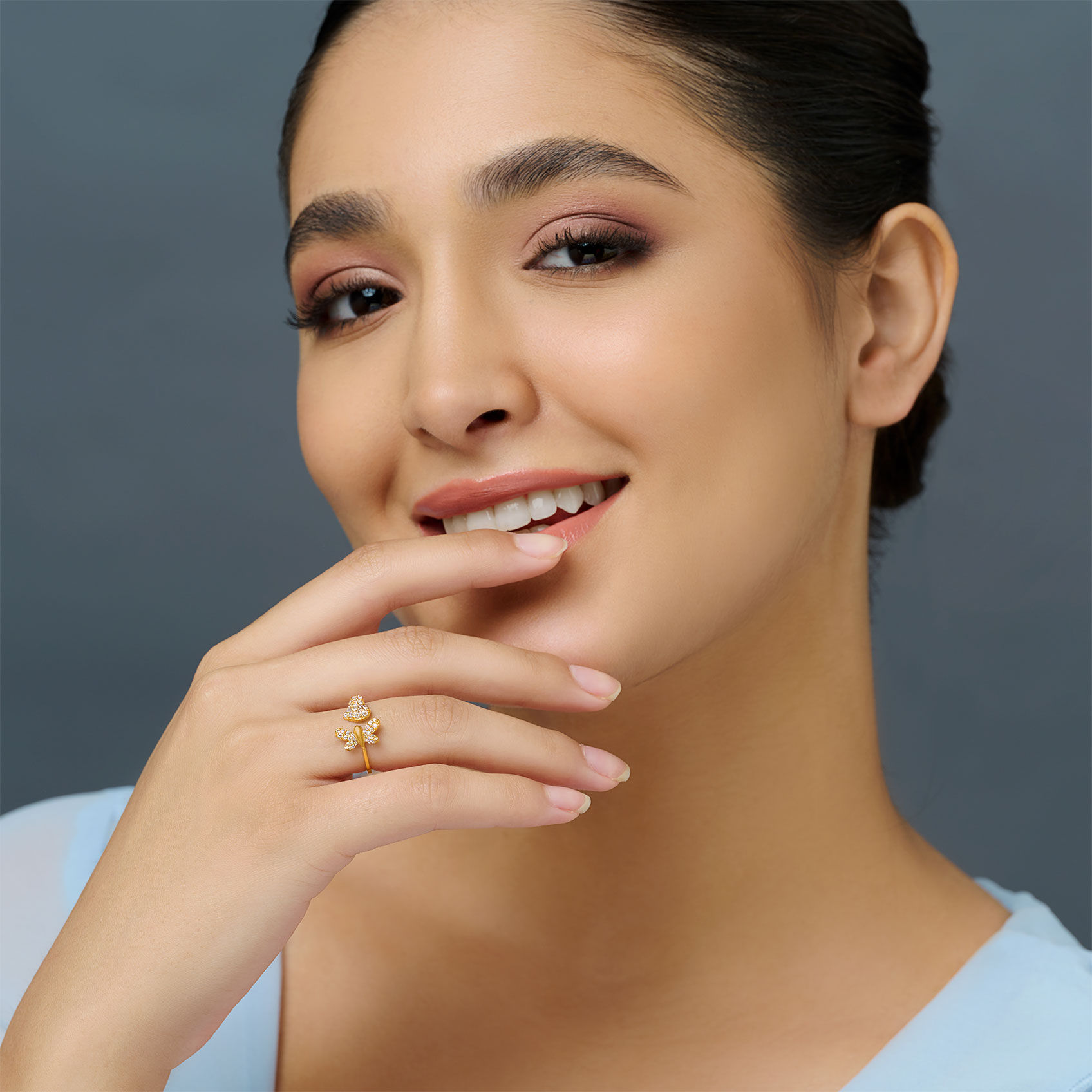 Buzzy Butterfly Heart Gold Ring image