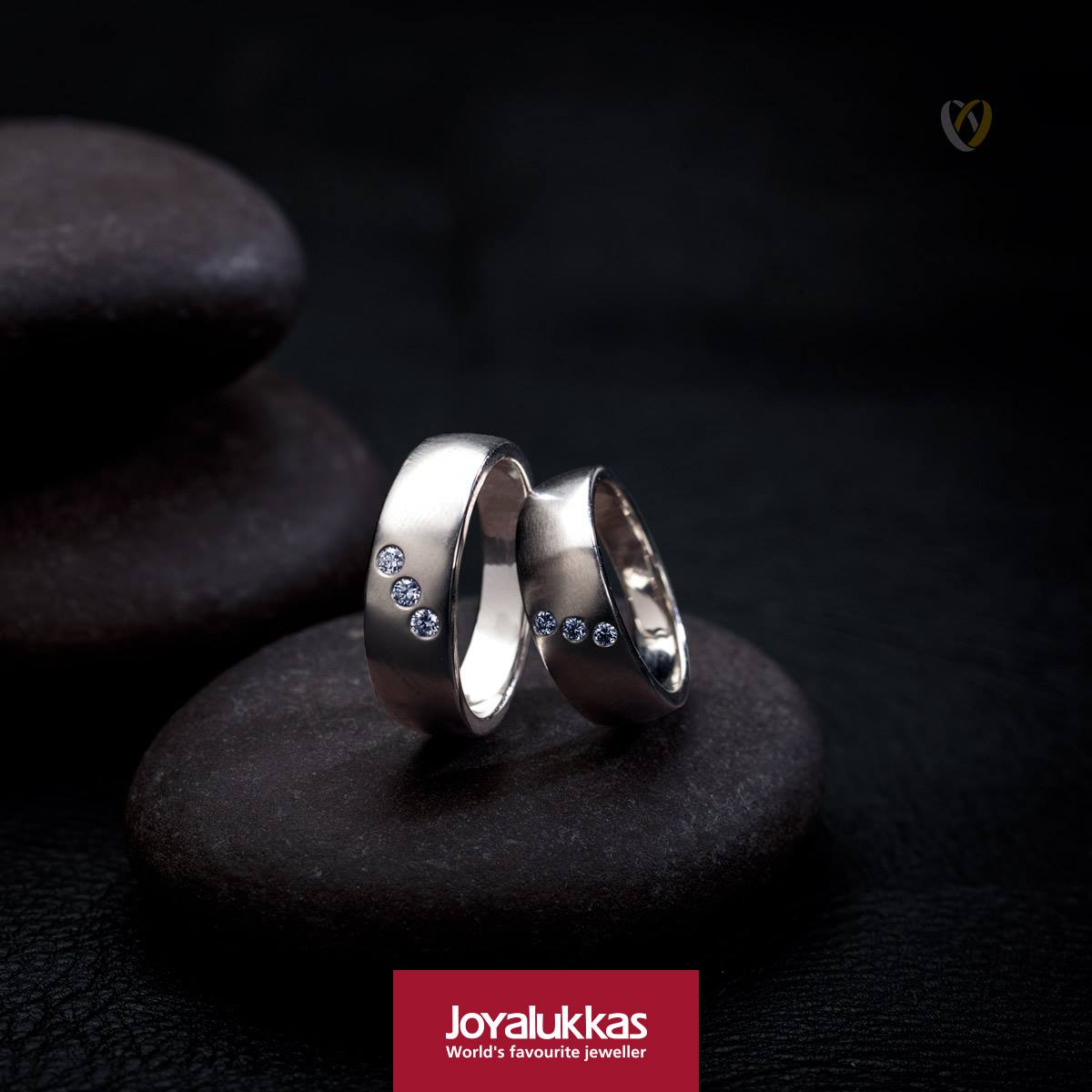 Jos alukkas couple rings discount